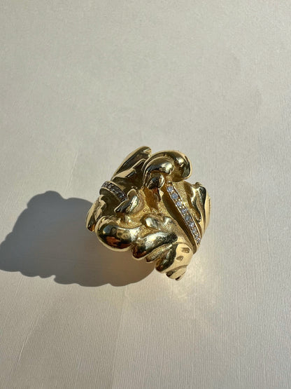 Organic Motif Diamond Accent Ring